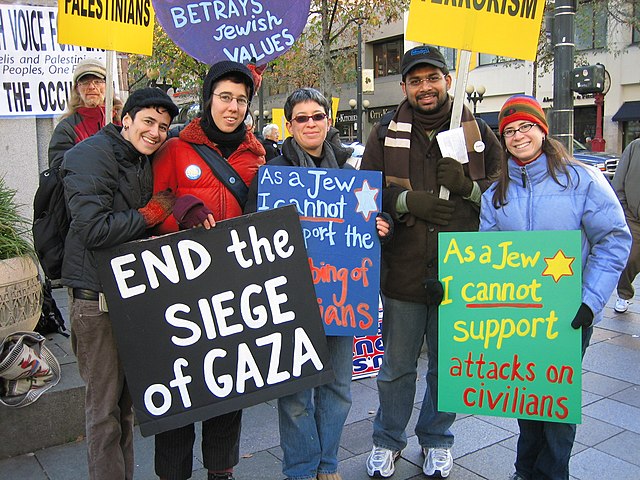 Anti-Zionist Reflections on Zionism and the American Jewish Community